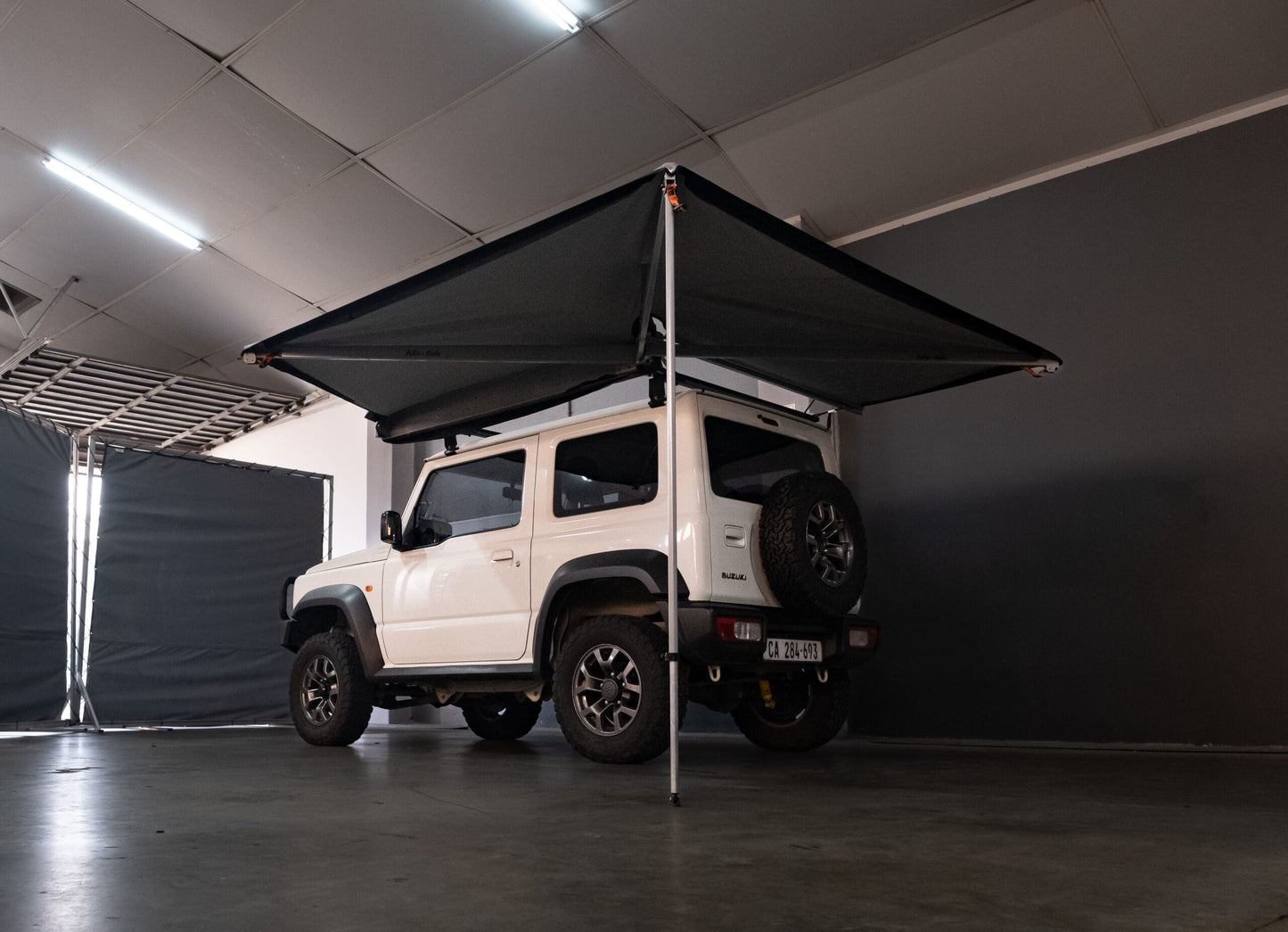 Alu-cab 270 Shadow awning 2m LHS