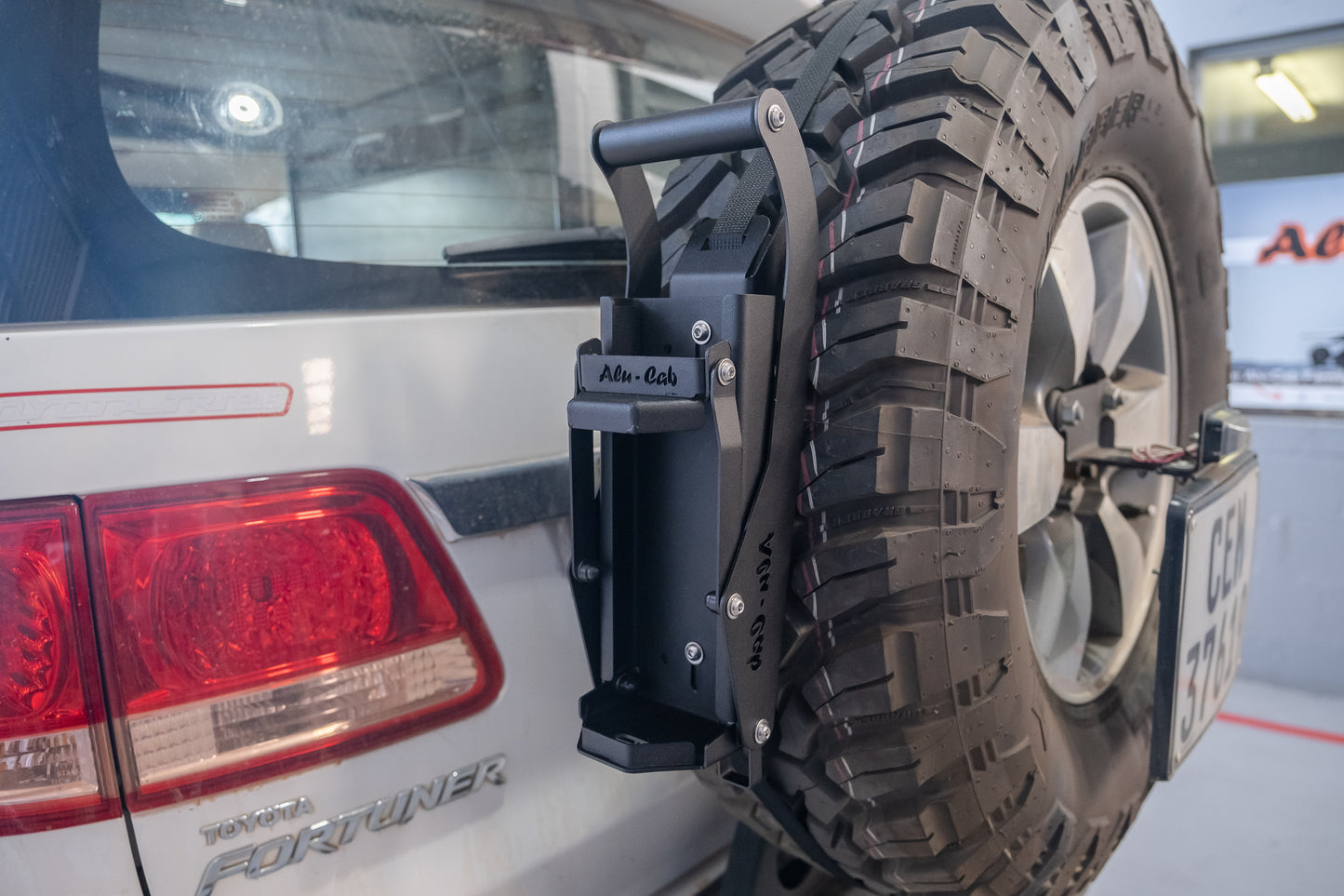 Alu-cab Can crusher spare wheel mount bracket only
